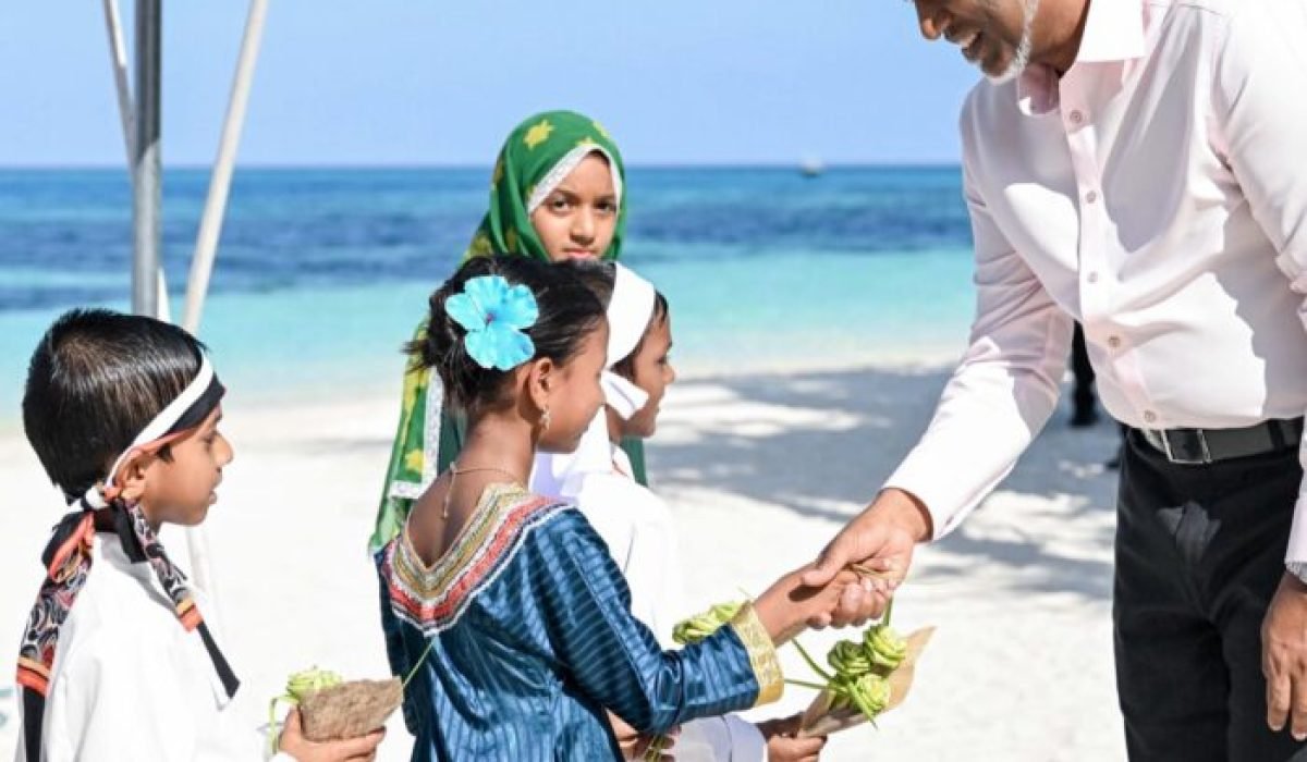 G2jOwXvWsAAeZFU-700x700