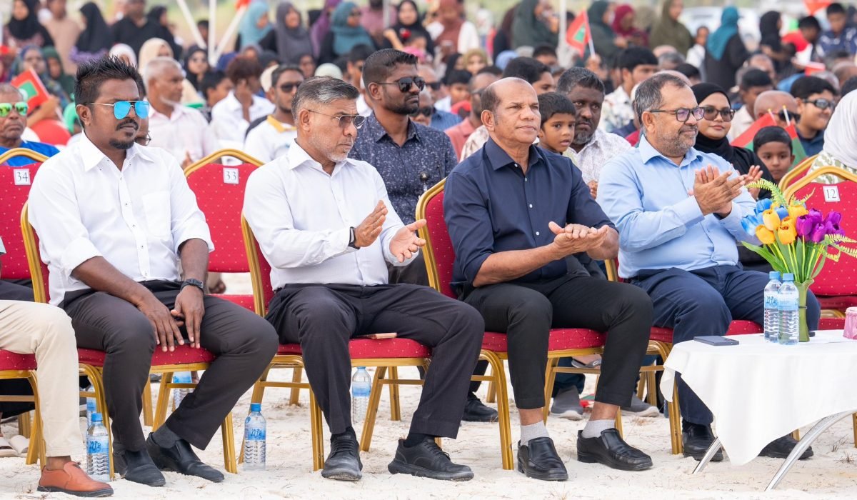 island-vegetation-shoreline-landscape