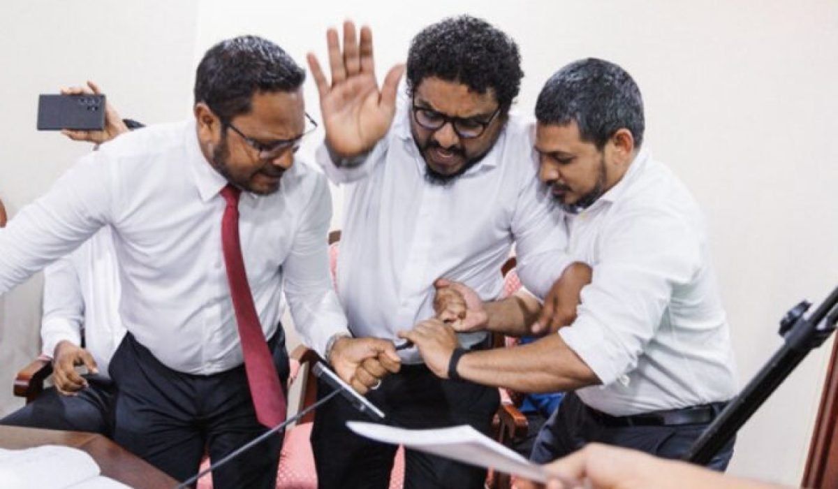 ފޮޓޯ / އަނޫފް ޖުނައިދް